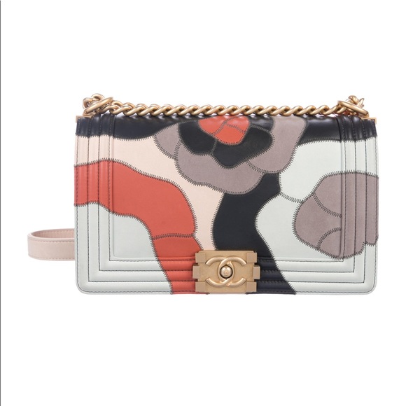 Chanel Boy Bag (Medium) - Picture 5 of 7